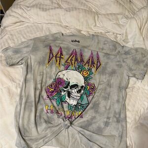 Def Leppard Graphic Tee with Skull and Roses